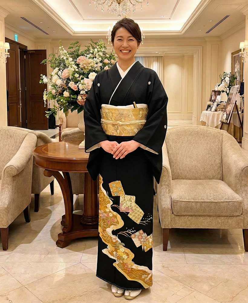 加賀友禅 黒留袖 金丸修一『色紙道長取り』